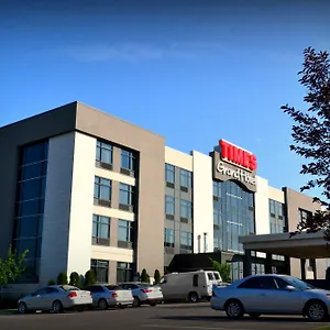 Grand Times - Aeroport De Ville de Québec